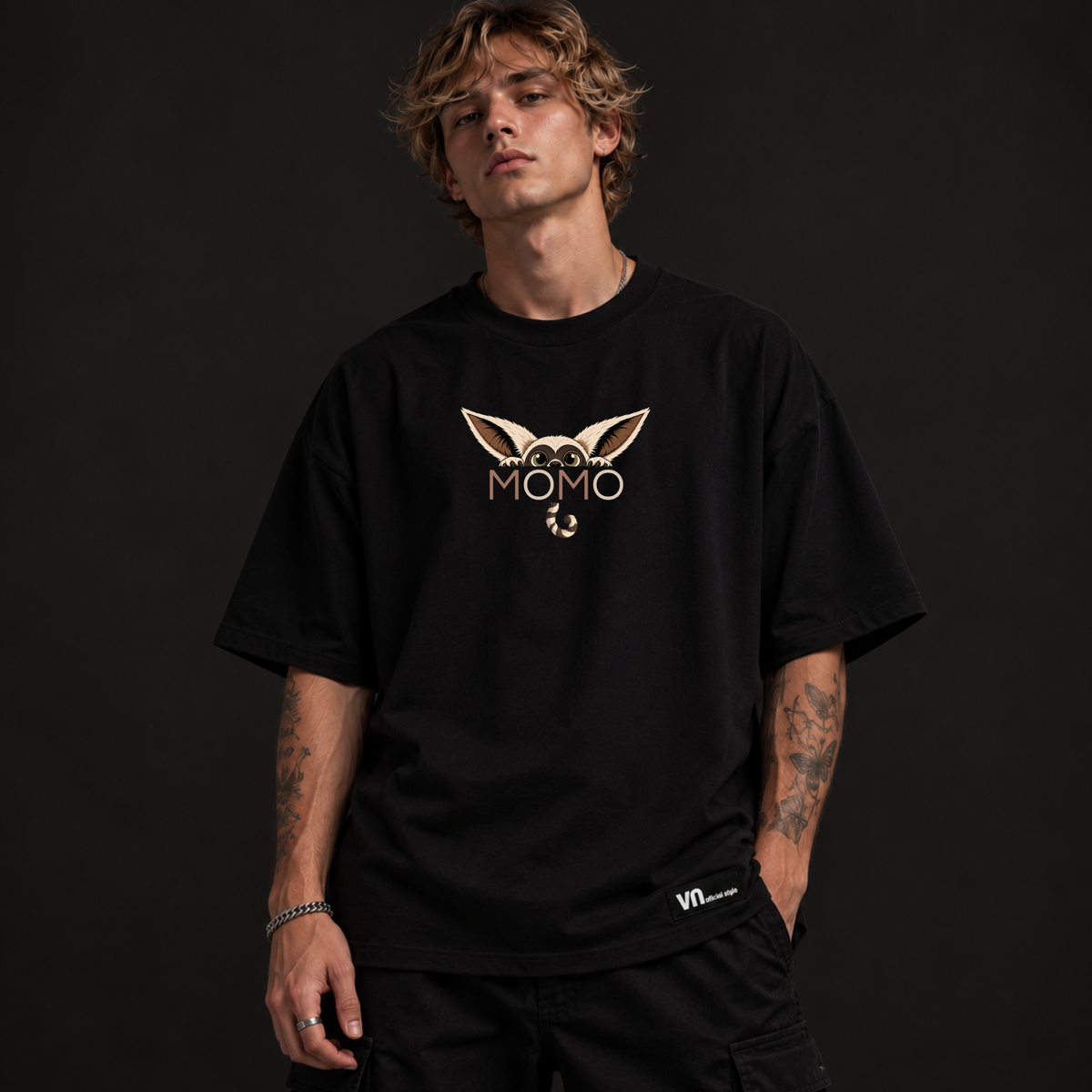 OVERSIZED - M.O.M.O
